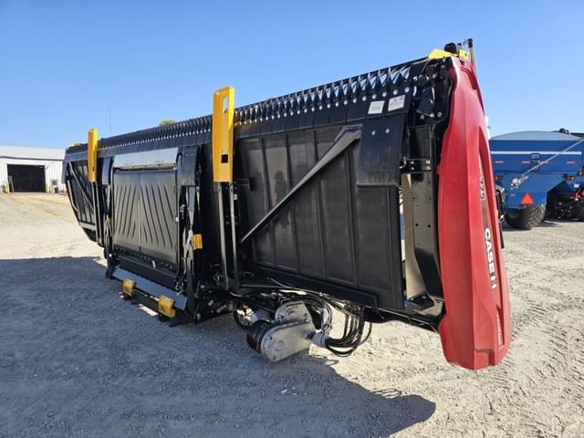 Image of MacDon FD225 equipment image 2