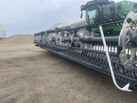 2024 MacDon FD235 Equipment Image0