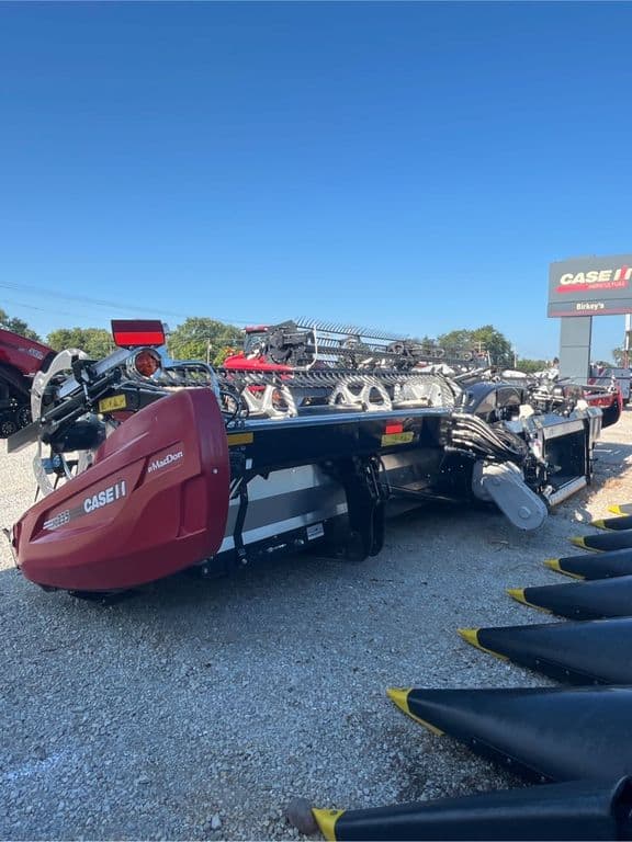 Image of MacDon FD235 equipment image 1