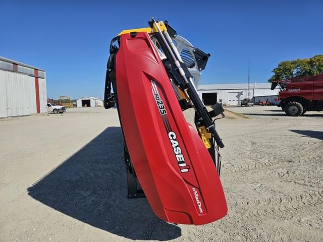 Image of MacDon FD235 equipment image 1