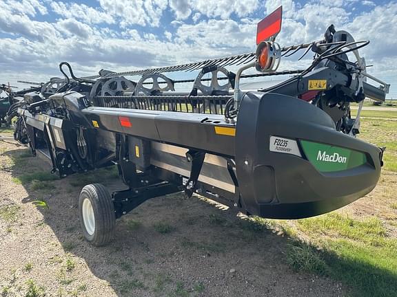 Image of MacDon FD235 equipment image 1