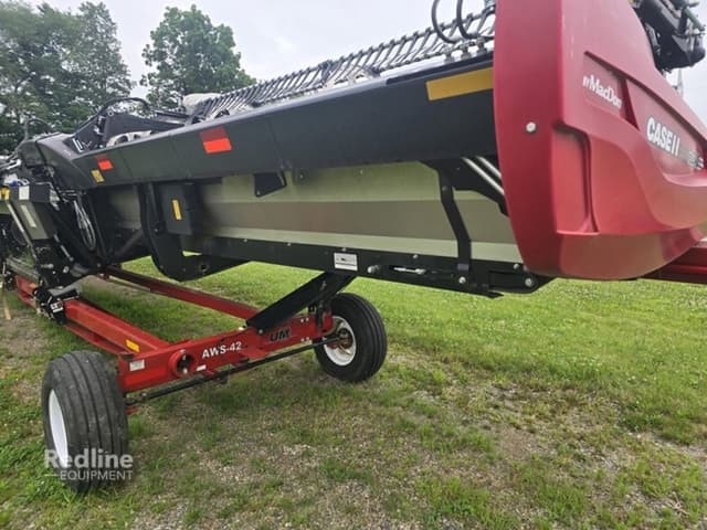 Image of MacDon FD240 equipment image 2