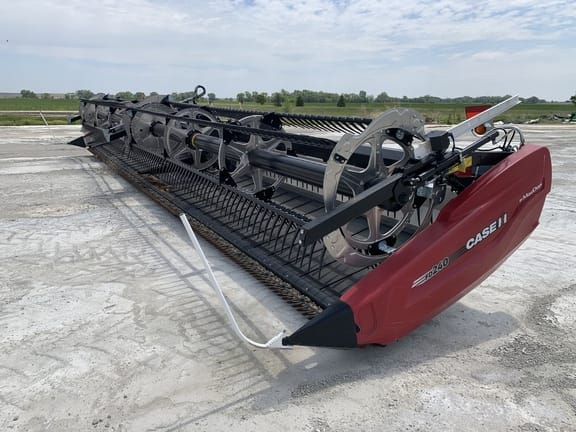 Main image MacDon FD240