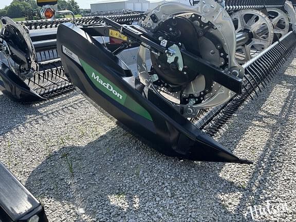 Image of MacDon FD240 equipment image 1