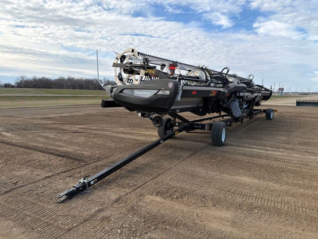 Image of MacDon FD245 equipment image 1