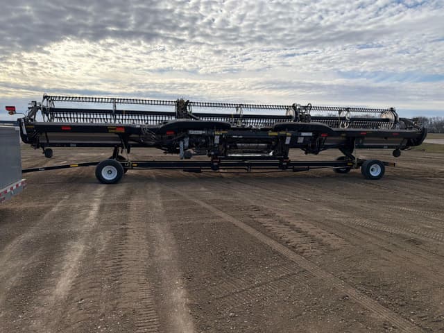 Image of MacDon FD245 equipment image 2