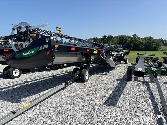 Image of MacDon FD250 equipment image 3