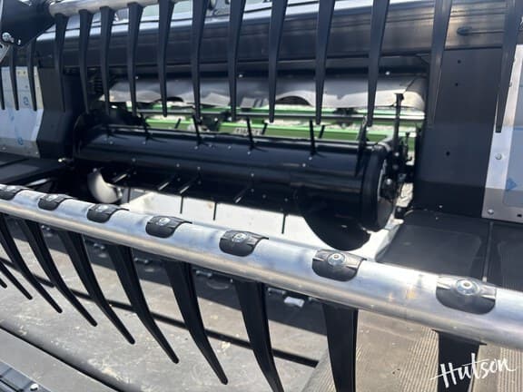 Image of MacDon FD250 equipment image 4