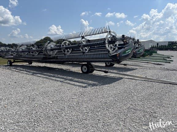 Image of MacDon FD250 equipment image 3