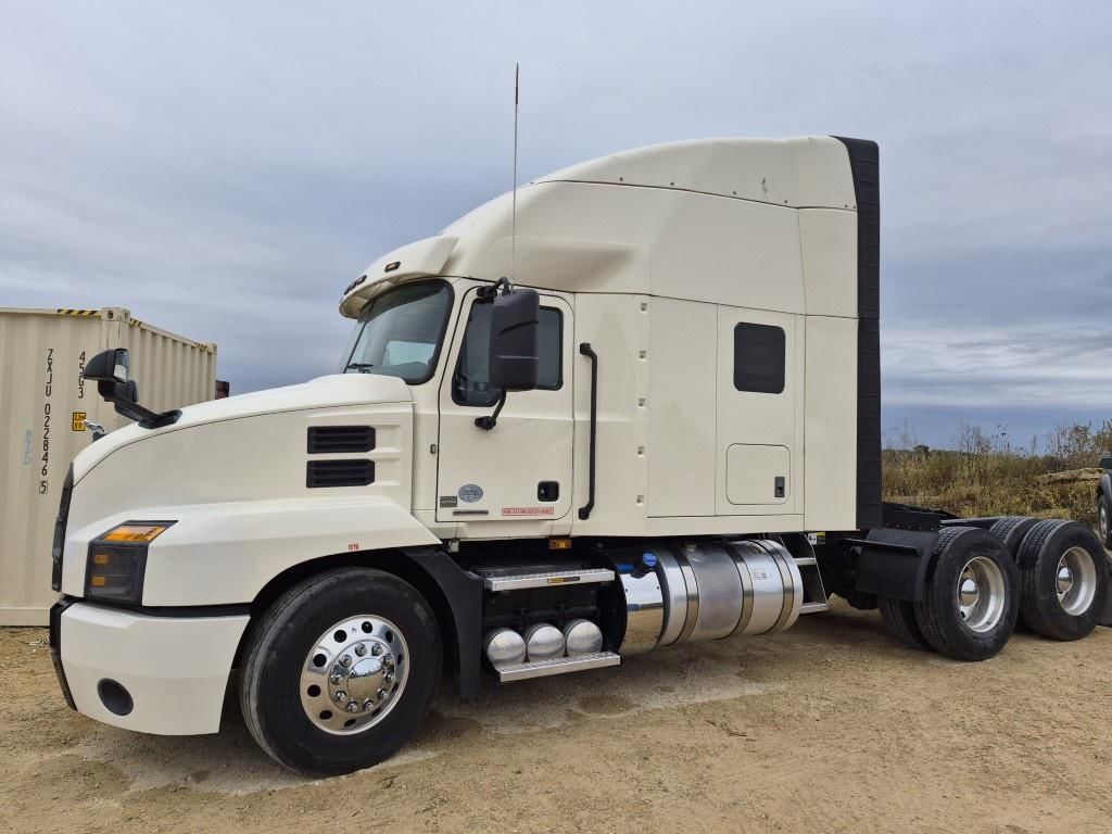 2024 Mack AN64T Equipment Image0