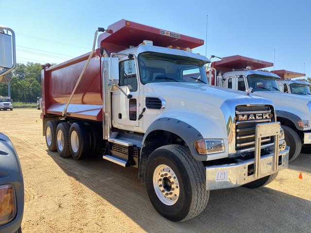 Image of Mack GR64F equipment image 3