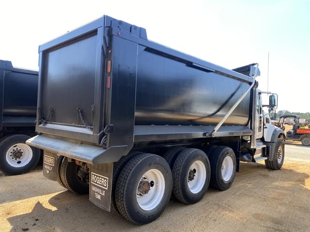 Image of Mack GR64F equipment image 2