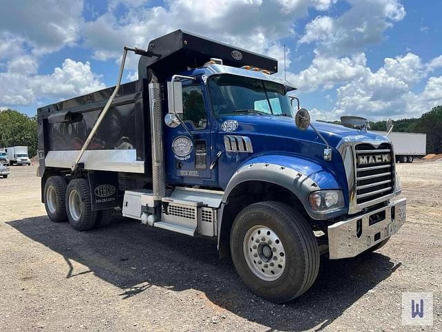 Image of Mack GR64F equipment image 2
