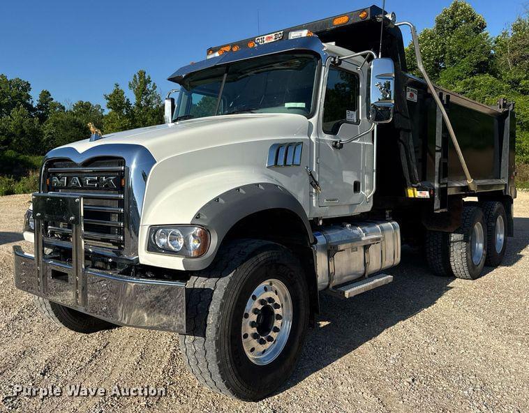 Image of Mack GR64F Primary image