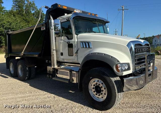 Image of Mack GR64F equipment image 2
