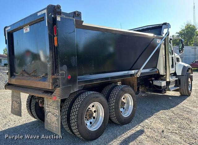 Image of Mack GR64F equipment image 4