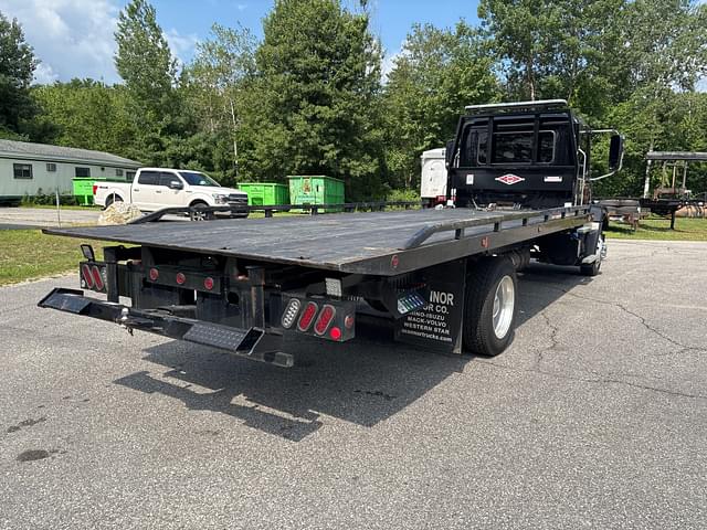 Image of Mack MD equipment image 4