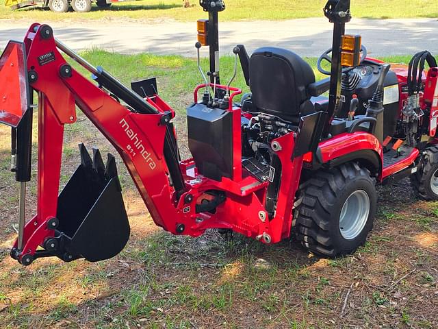 Image of Mahindra 1120 HST equipment image 3