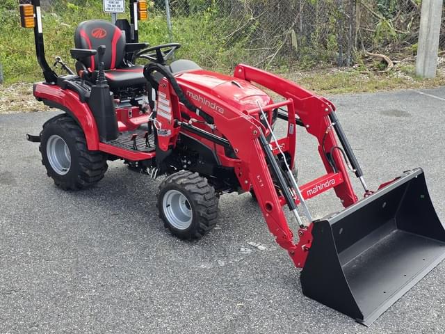 Image of Mahindra 1120 HST equipment image 2