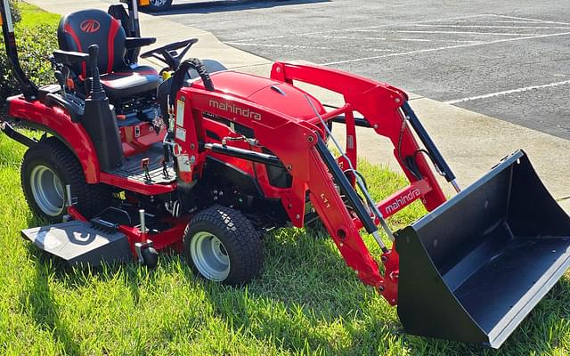 Image of Mahindra 1120 HST equipment image 2