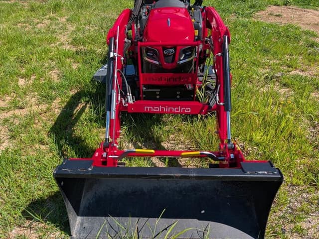 Image of Mahindra 1126 HST equipment image 1