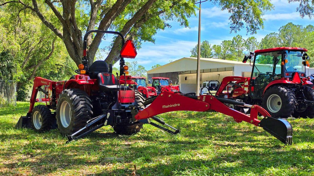 Image of Mahindra 1626 HST Primary image