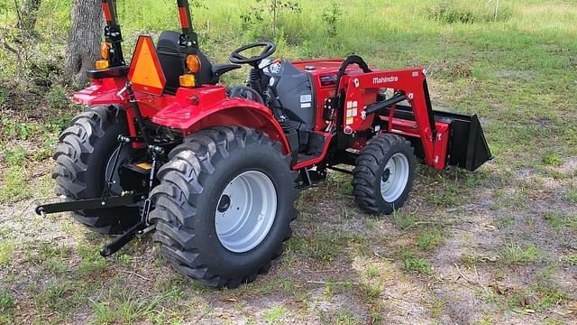 Image of Mahindra 1626 HST equipment image 4