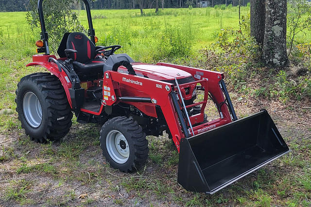 Image of Mahindra 1626 HST equipment image 1