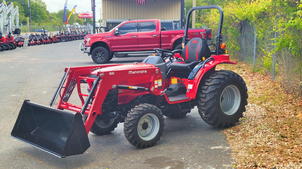 2025 Mahindra 1626 HST Equipment Image0