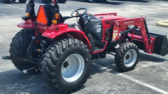 Image of Mahindra 1626 SST equipment image 3