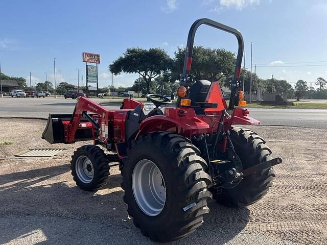 Image of Mahindra 1626 SST equipment image 3