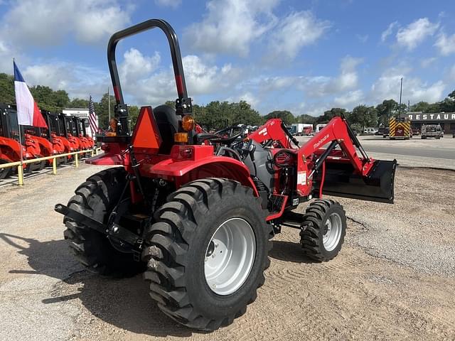 Image of Mahindra 1626 SST equipment image 2