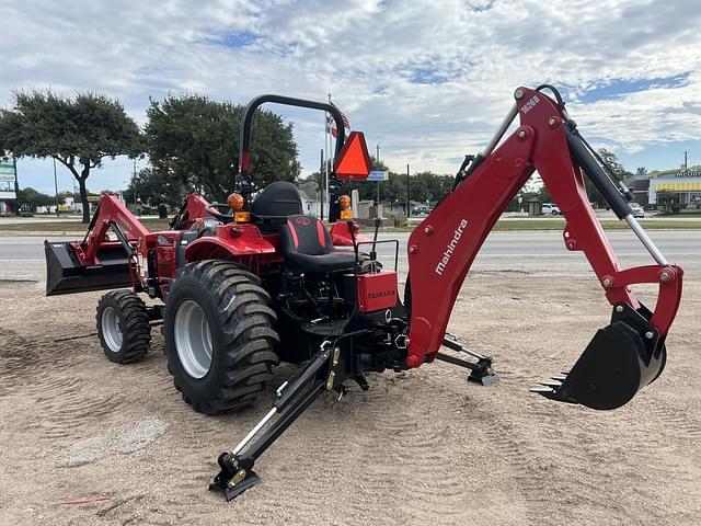 Image of Mahindra 1626 equipment image 3