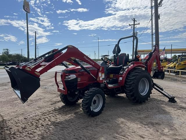 Image of Mahindra 1626 equipment image 1