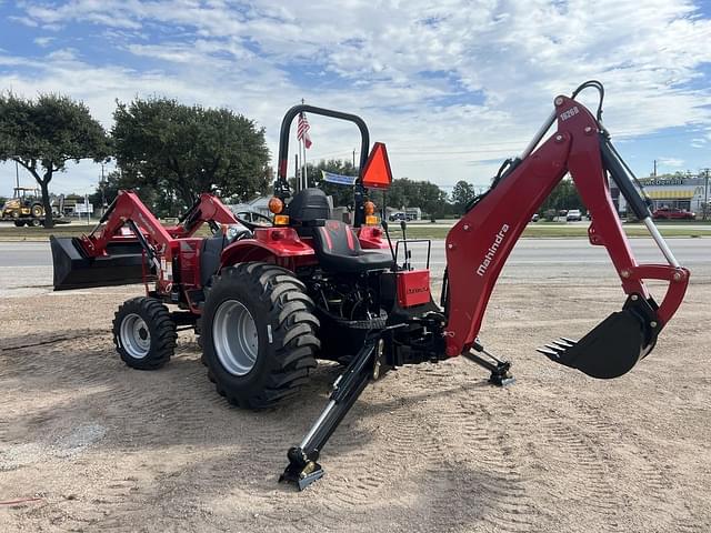 Image of Mahindra 1626 equipment image 3