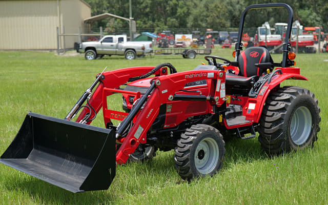 Image of Mahindra 1626 SST equipment image 1