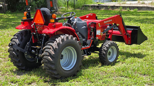 Image of Mahindra 1626 SST equipment image 3