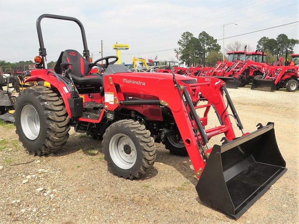 2024 Mahindra 1626 Equipment Image0