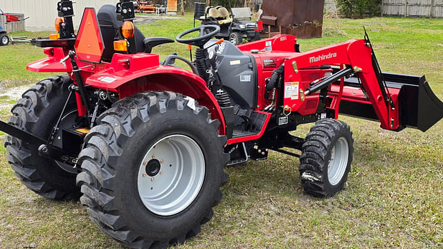 Image of Mahindra 1626 SST equipment image 2