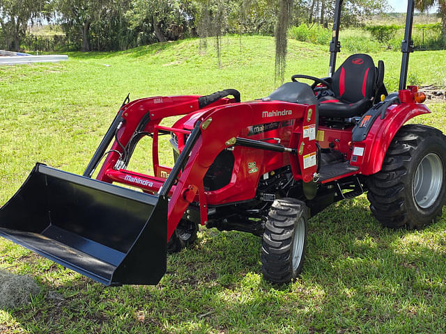 Image of Mahindra 1635 HST equipment image 1