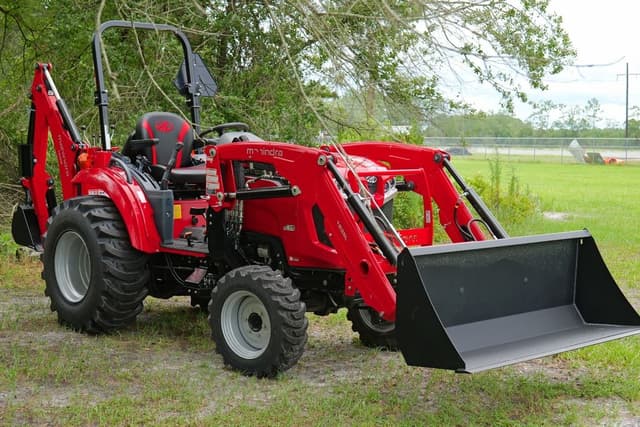 Image of Mahindra 1635 HST equipment image 2