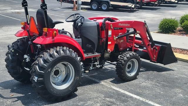 Image of Mahindra 1635 HST equipment image 2