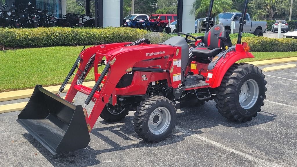 2025 Mahindra 1635 HST Equipment Image0