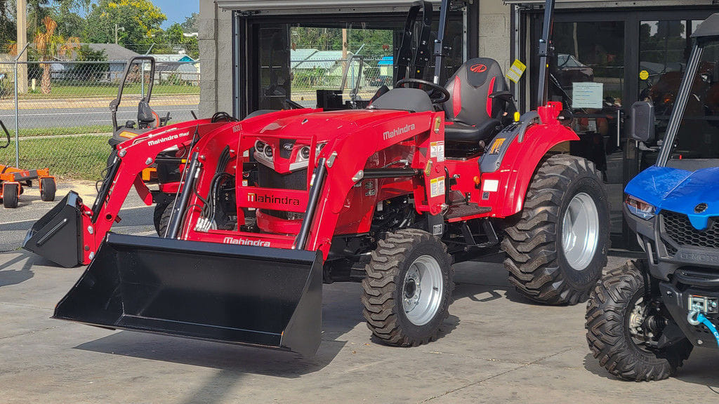 2026 Mahindra 1635 HST Equipment Image0