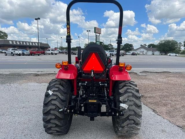 Image of Mahindra 1635 SST equipment image 4