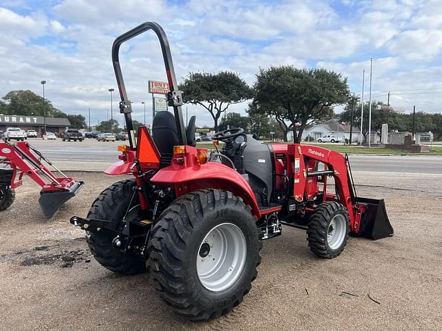 Image of Mahindra 1635 SST equipment image 2