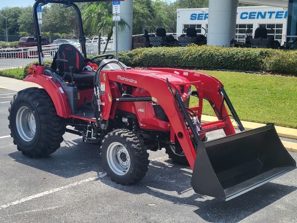 2025 Mahindra 1635 HST Equipment Image0