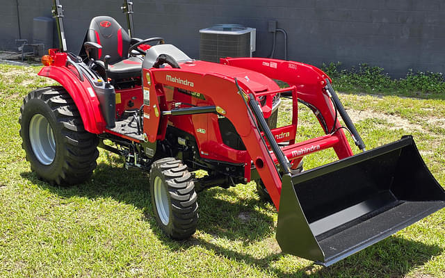 Image of Mahindra 1635 SST equipment image 2