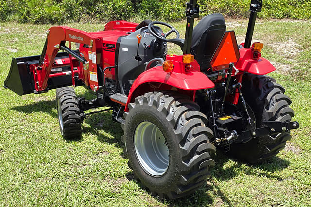 Image of Mahindra 1635 SST equipment image 4