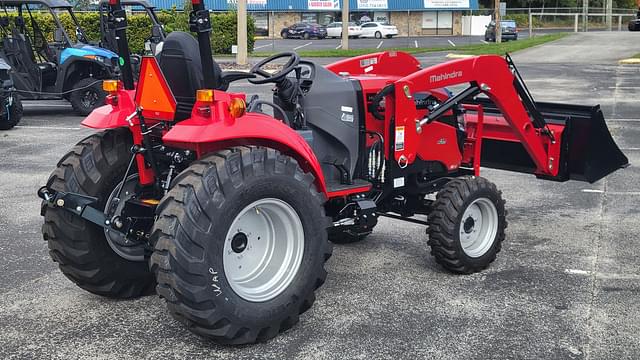 Image of Mahindra 1640 HST equipment image 3